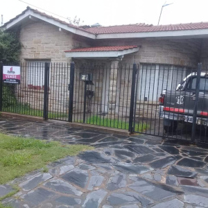 JORGE NEWBERY 115. LOMAS DE ZAMORA