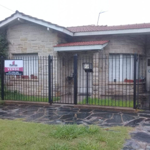 JORGE NEWBERY 115. LOMAS DE ZAMORA